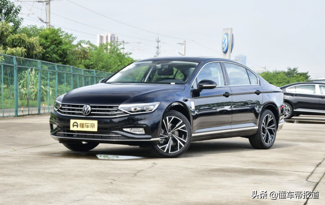 迈腾2021款报价及图片330豪华版，迈腾2021款330豪华版（一汽-大众迈腾30周年纪念版正式上市）
