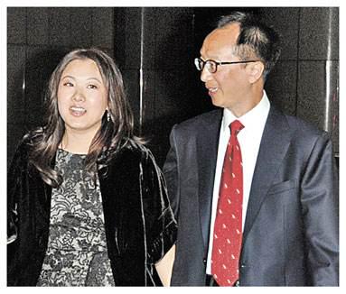 伏明霞面相(低调名媛,伏明霞前经纪人叶静)_算命不求人