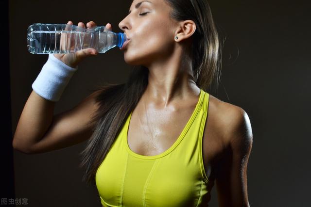 跑步一公里消耗多少卡路里，走多少路卡路里消耗（4个运动误区）