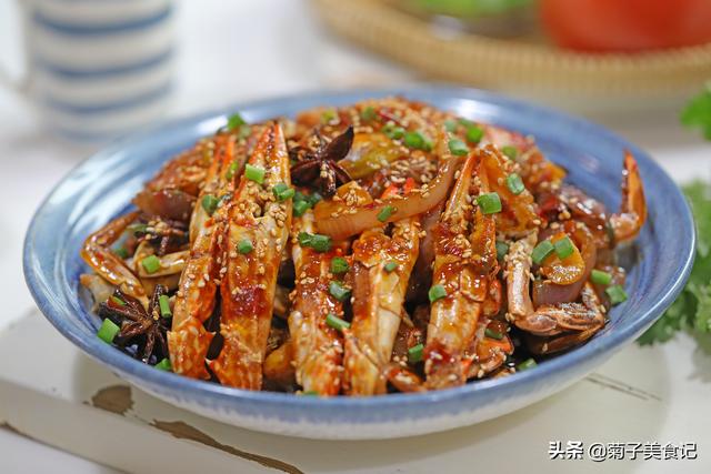 香辣梭子蟹的做法，秘制香辣梭子蟹的做法步骤是什么（秘制香辣蟹这样做才正宗）