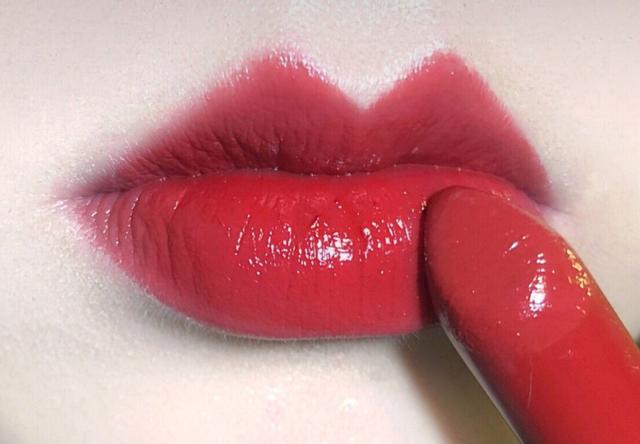 樱桃唇怎么练出来，唇部保养小知识（四种上镜又自然的唇妆画法）