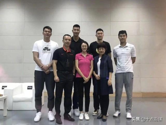 广东五虎具体是哪五个，广东后五虎是哪五个（当年的广东男篮先发五虎）