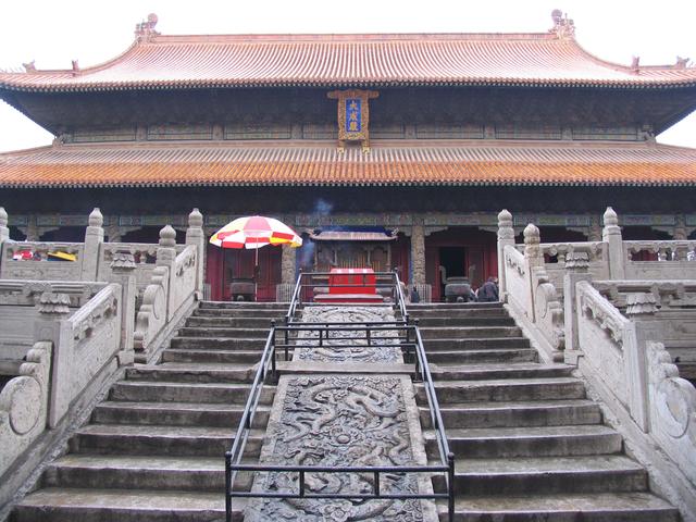 孔府的介绍，孔府的介绍作文（探访曲阜孔庙、孔府和孔林）