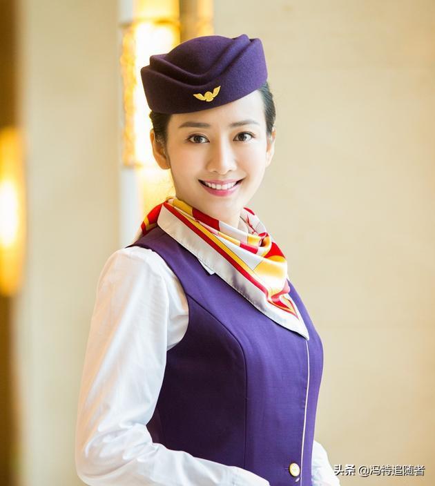 张天爱空姐照，王鸥空姐照，还是刘亦菲的空姐照最惊艳