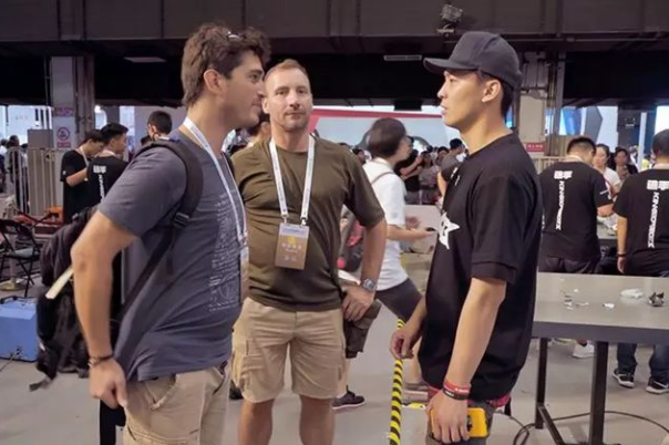 张恒个人资料 张恒资料介绍，张恒个人资料（根本不是什么富二代）