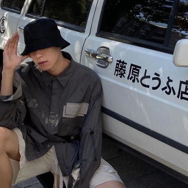 高级背景图，高级背景图片ins黑色（复古高级感背景图）