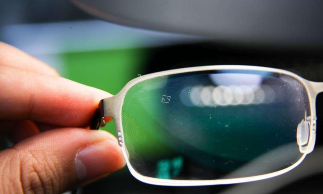 眼科cyl多少是正常，眼科cyl-1.25（镜片镜架选择总攻略）