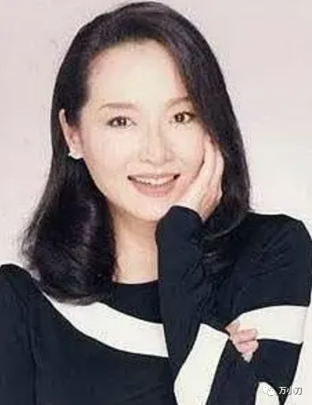 流氓大亨 周润发，周润发郑裕玲谈接吻感受（“流氓大亨”的风流与沧桑）