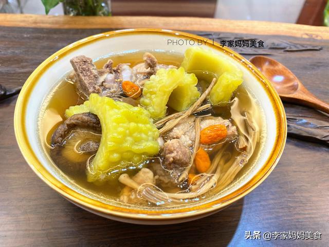 干茶树菇要泡多久，干茶树菇要泡多久可以煲汤（多给家人喝这汤）