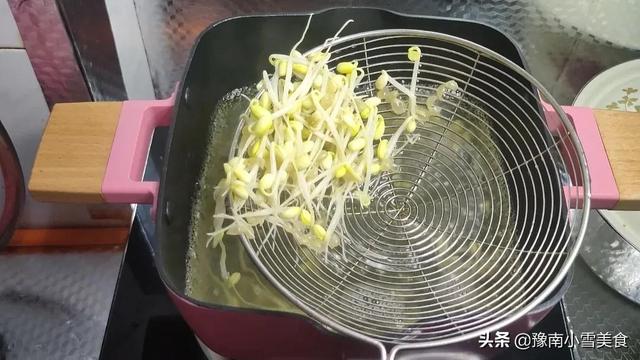 一日三餐减肥食谱，减肥一日三餐简单食谱大全（月瘦10斤不是事）