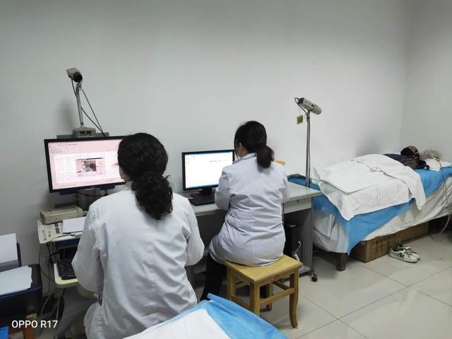 做脑电图挂什么科，脑电图是哪个科室（之“携手并进、共赢未来”～～～记脑电图室）