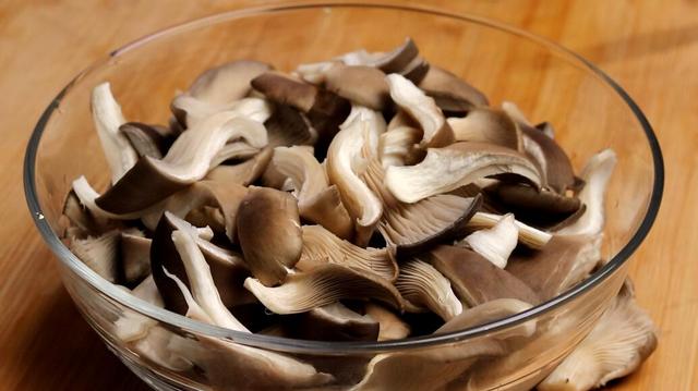 蘑菇怎么油炸好吃，炸蘑菇怎么做（大厨教你正确做法）