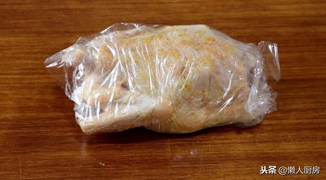 怎样做焗鸡好吃，想吃盐焗鸡不用买