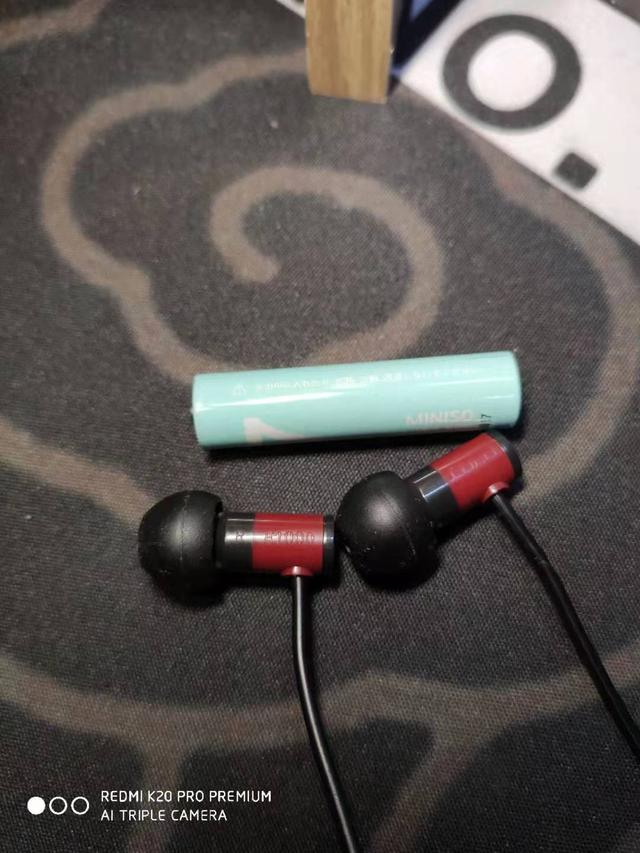 耳机煲机要多久，新耳机煲机多长时间（小伙立刻煲机48小时）