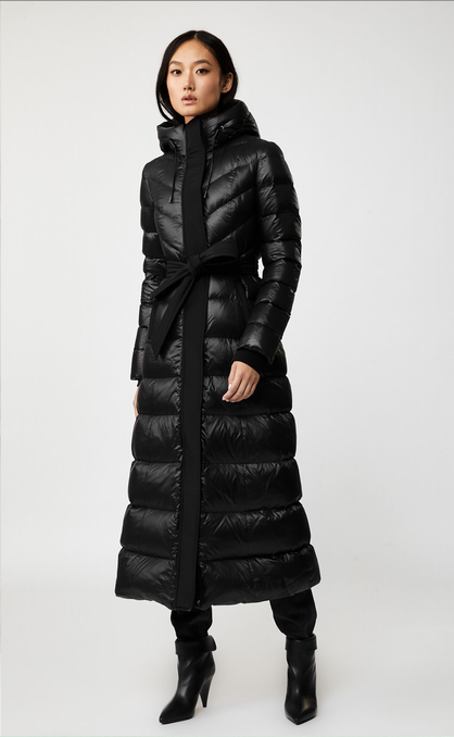 云南少数民族服饰，云南各民族的服饰（体育生羽绒服火了）