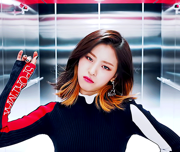 好看的头发颜色，染什么颜色头发好看（这5款又撩又显白）