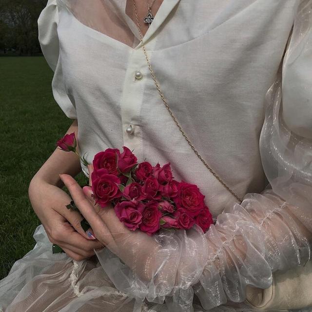 允言：优质魅力女生头像/你是温暖逆光而来，允言的意思是什么微信（配得上这世间所有的好。）