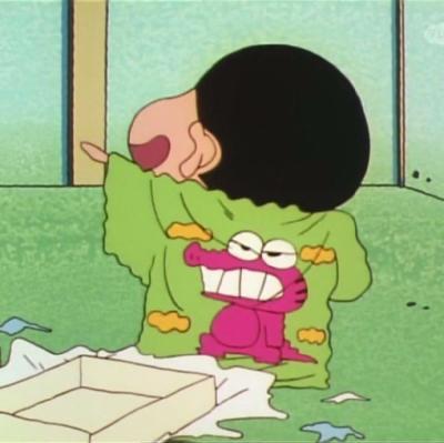 蜡笔小新/一家人头像?微信，蜡笔小新/一家人头像（蜡笔小新可爱逗比微信头像）