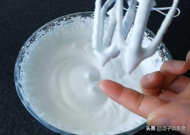 奶油是怎么做成的，怎么做奶油（洁子教你在家里自制淡奶油）