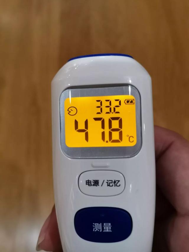 驼毛被子的优缺点，驼绒好还是羽绒被好_驼绒和羽绒被哪个好（五种常见材质被芯全方位对比）