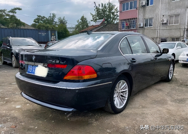 宝马7系二手车，为什么二手宝马7系那么便宜（4万买辆宝马7系）