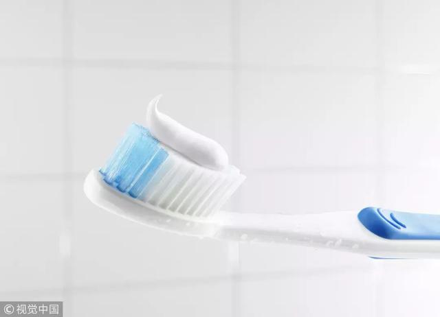 保温杯的保温原理是什么，保温杯保温原理是什么传热学（不是养生是“养毒”）