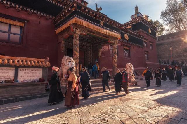 丁真老家在哪里，丁真家住哪里（丁真的老家甘孜，早该爆红了）