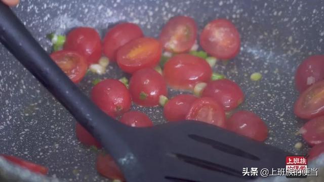 面疙瘩汤怎么做，怎样做河南版鸡蛋面疙瘩汤（疙瘩汤这样做最好吃）