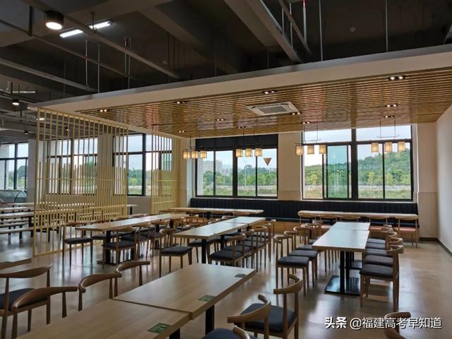 厦门东海学院怎么样，厦门东海职业技术学院怎么样（福建省专科院校食宿条件大比拼）