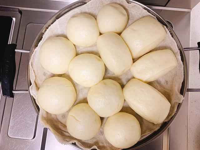馒头的制作方法和步骤，馒头的制作方法及配方大全集（馒头又香又白又细腻）