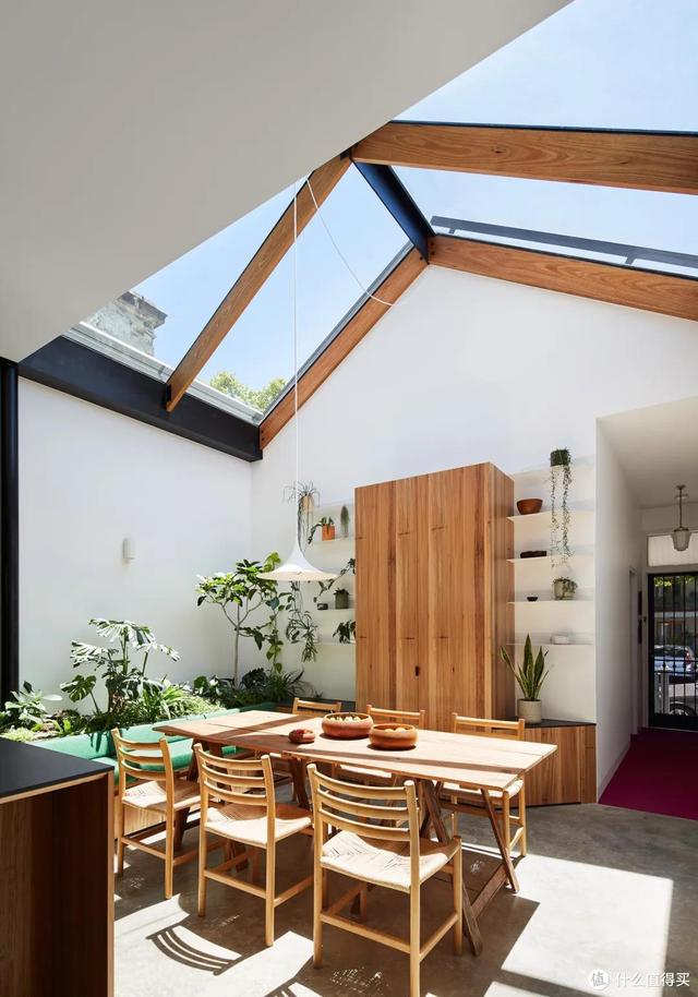 什么叫闷顶,什么叫闷顶和技术夹层(顶楼露台,阁楼这样设计)