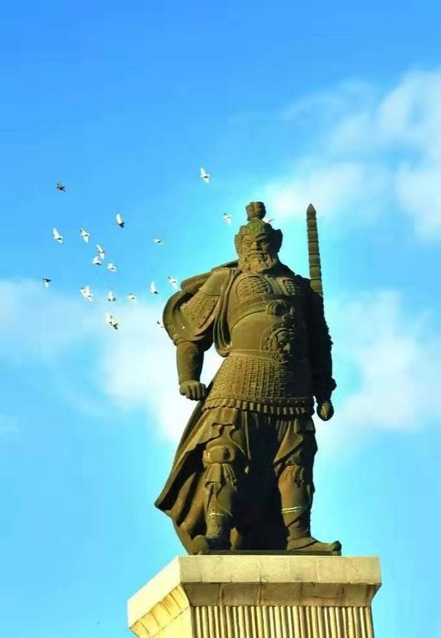 两位门神叫什么名字，门神是哪两位（中国门神界的大神真不少）