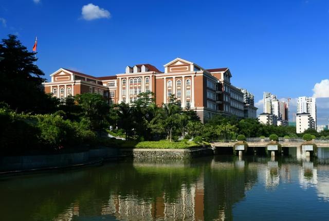 广东专科学校排名前十公办，广东最垃圾的十所大专（最新2022年广东省高职院校排名出炉）