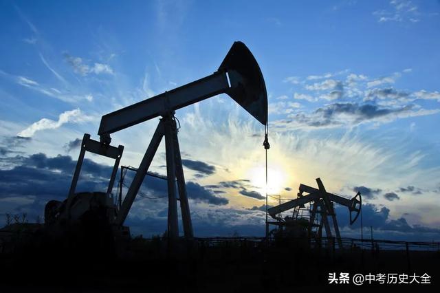 火山最多的国家，世界上最大的火山口位于哪个国家（98条“地理之最”知识点）