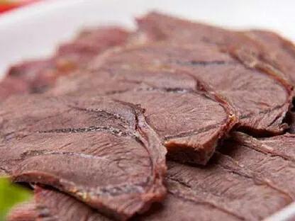 正宗酱驴肉的做法，正宗五香酱驴肉做法窍门（成品色香味美回味无穷）
