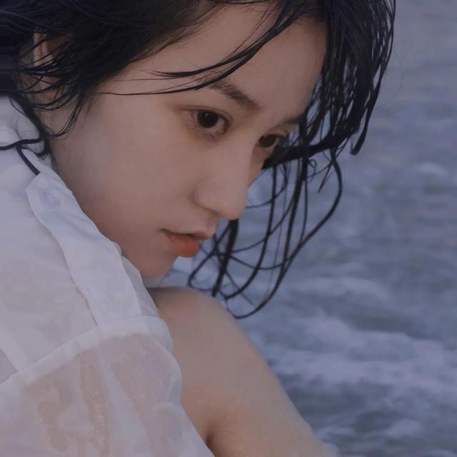 动漫帅哥美女图片，帅哥美女杂图（图王鲨鱼哥第33期33套微信头像加背景图）