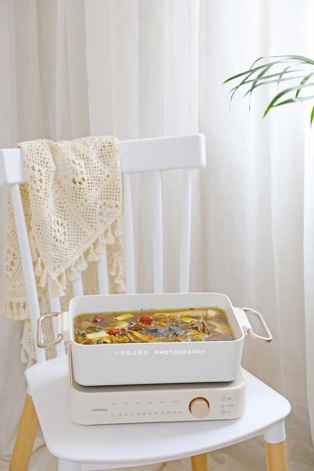 乌鸡汤怎么炖最有营养，乌鸡汤怎么炖最有营养又不上火（乌鸡汤怎么炖才好喝不油腻又营养）