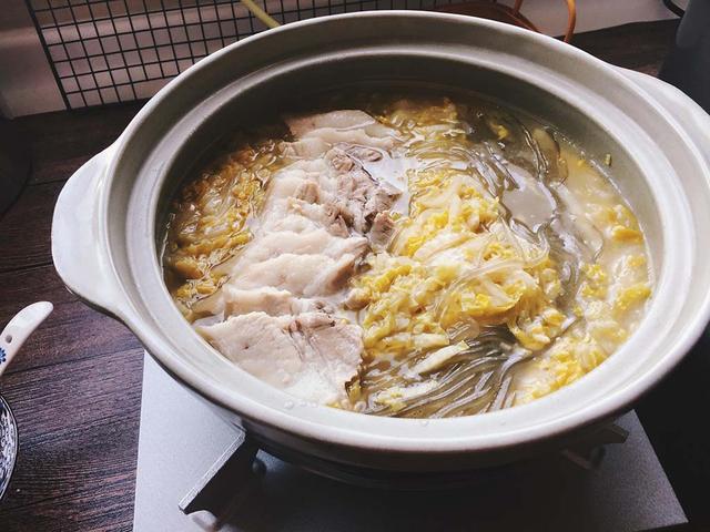 东北酸菜怎么做好吃，如何做出正宗的东北腌酸菜（大叔教你腌制东北酸菜）