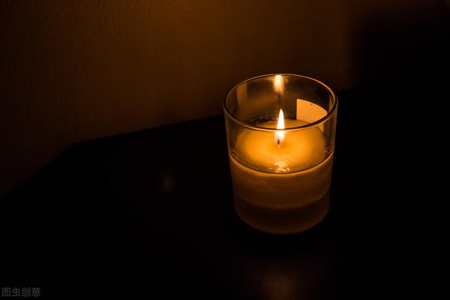 流明和亮度有什么区别，流明是什么意思（灯光亮度为什么要看流明）