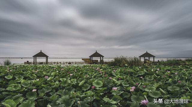 包头与呼和浩特是如何炼成的，呼和浩特是哪里的行政中心