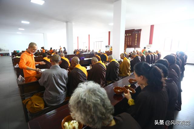 佛教早斋出食仪轨，这些规矩的背后（佛教行堂过斋仪规）