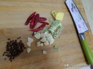 辣炒龙虾尾的做法，配上啤酒爽爆了