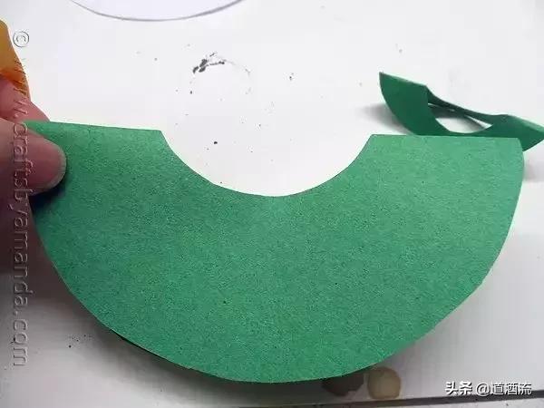 幼儿园大班手工纸质飞盘制作方法，承包幼儿园整个学期美工课堂