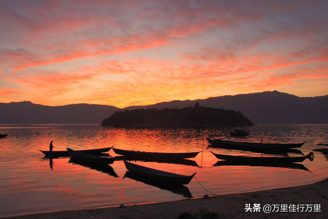 泸沽湖和洱海哪个更值得去，洱海跟泸沽湖哪个好玩（你可能只知道洱海和泸沽湖）