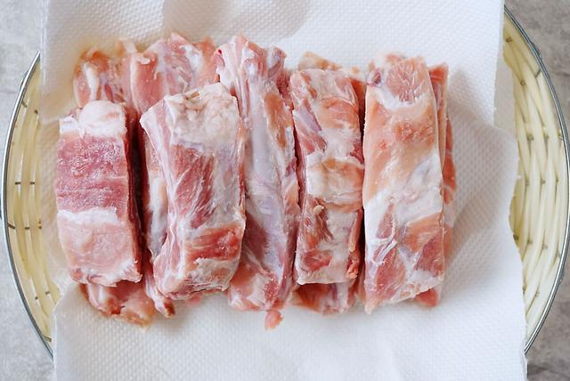 香烤猪排怎么做，香烤猪排怎么做好吃（我和家人就爱这样吃烤猪排）