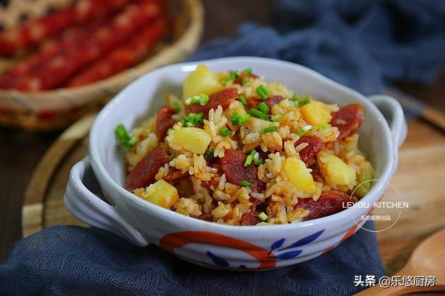 土豆饭电饭煲的做法，怎样用电饭煲做土豆焖饭（只用一个电饭锅）