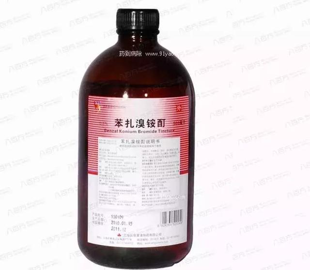 用什么农药药鱼，用什么农药药鱼最厉害（常用鱼药的优缺点与药用量及品种禁忌）