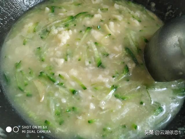 萝卜疙瘩汤的做法，胡萝卜疙瘩汤的做法（天冷咋办？烧锅萝卜疙瘩汤）