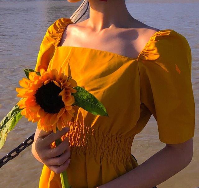 允言：优质魅力女生头像/你是温暖逆光而来，允言的意思是什么微信（配得上这世间所有的好。）