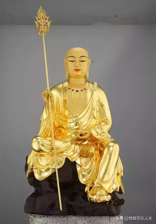 地藏菩萨为什么不能拜，地藏菩萨为什么不能拜弥勒佛（地藏王菩萨金身相）